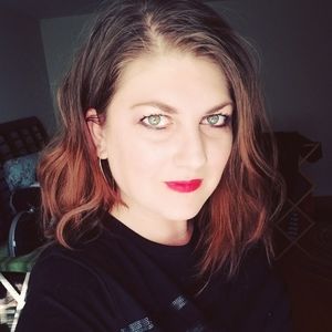 Meet your Posher, Rebecca